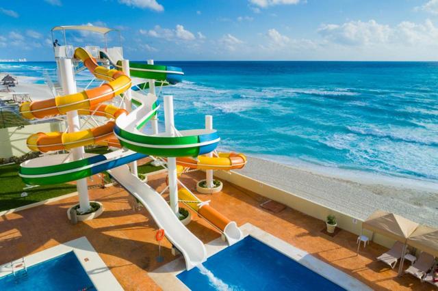 Crown Paradise Club Cancun - All Inclusive